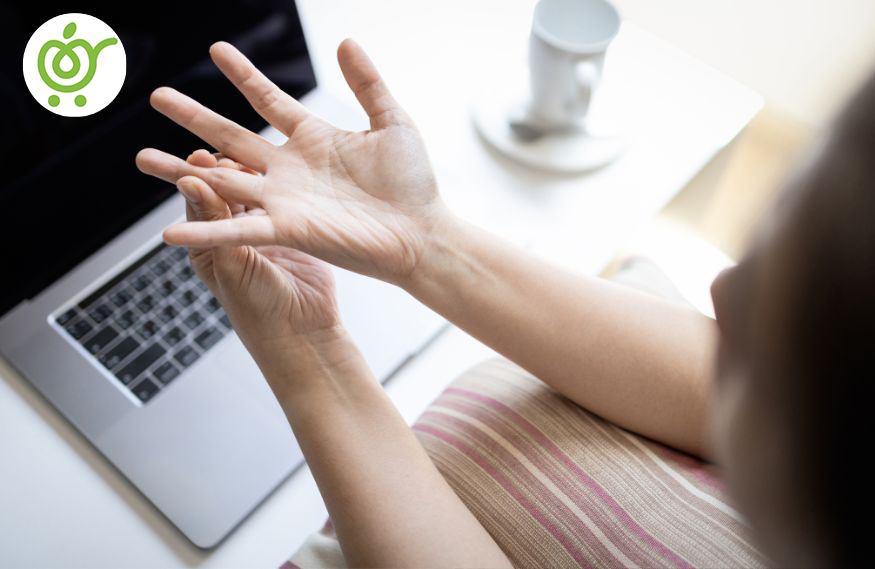 علت-های-خشک-انگشتان-دست-بعد-از-شکستگی-85