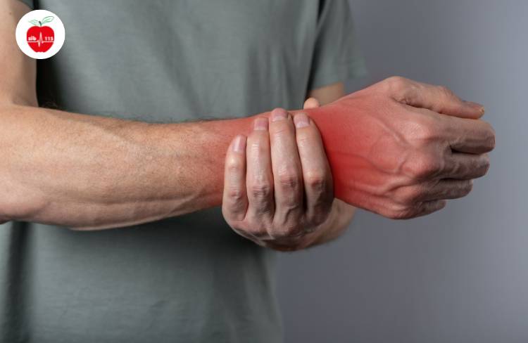 درد مچ دست می‌تواند در برخی موارد توسط دکتر ارتوپد، تشخیص داده شود.