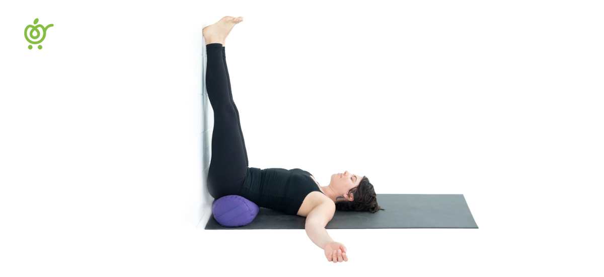 Viparita-Karani حرکات یوگا برای واریس پا