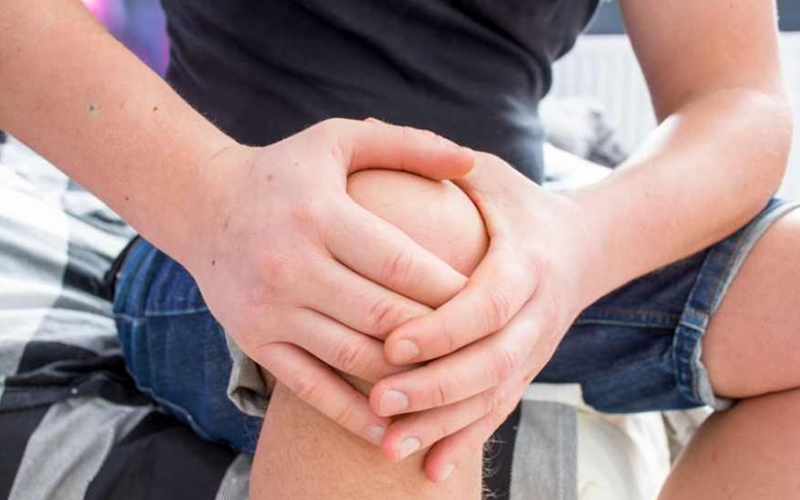 راه-موثر-درمان-نقرس-زانو