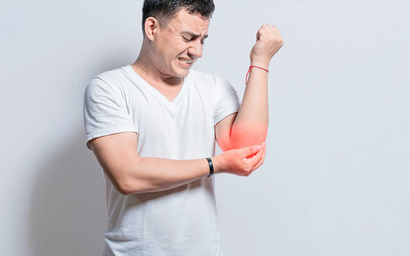 علت-باز-نشدن-کامل-آرنج-دست