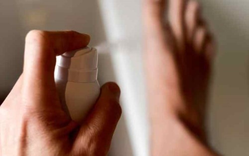 علت بوی بد زخم پای دیابتی