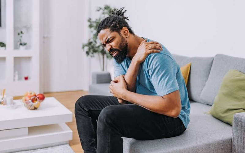 کپسولیت-چسبنده-یا-یخ-زدگی-شانه-چیست؟